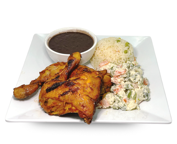 Pollo frito con arroz frijoles y ensalada